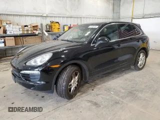 2013 Porsche Cayenne with VIN WP1AA2A24DLA00809, listed as a Copart auction lot 61830015 with 171,542 mi miles and Clean title. Bid and sale history available at DreamBid. Image 1.