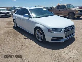 2015 Audi S4 Prestige z VIN WAUKGAFL5FA052154, wystawiony jako IAAI lot #42307691 z przebiegiem 133 119 mil mil oraz . Historia ofert i sprzedaży dostępna na DreamBid. Obrazek 1.