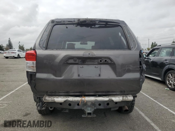 2010 Toyota 4Runner SR5 z VIN JTEZU5JR1A5003267, wystawiony jako Copart lot #55362175 z przebiegiem 449 563 mil mil oraz Szkoda całkowita • Salvage title. Historia ofert i sprzedaży dostępna na DreamBid. Obrazek 6.