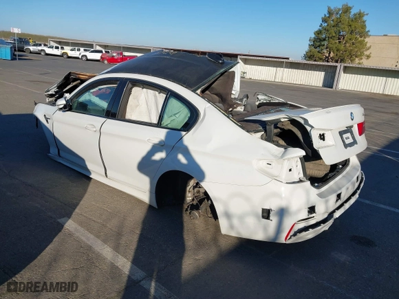 2019 BMW M5 with VIN WBSJF0C50KB284594, listed as a IAAI auction lot 41410008 with 1 mi miles. Bid and sale history available at carsss.com. Image 3.