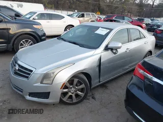 2013 Cadillac ATS Luxury z VIN 1G6AB5RX5D0159780, wystawiony jako IAAI lot #41464275 z przebiegiem 174 954 mil mil oraz . Historia ofert i sprzedaży dostępna na DreamBid. Obrazek 17.