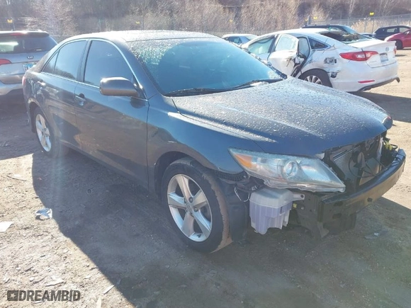 2011 Toyota Camry LE with VIN 4T1BF3EKXBU205688, listed as a IAAI auction lot 41729303 with 122,946 mi miles. Bid and sale history available at carsss.com. Image 1.