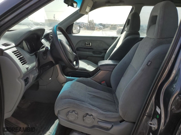 2004 Honda Pilot LX with VIN 2HKYF18174H510665, listed as a Copart auction lot 49353745 with 225,718 mi miles and Clean Title. Bid and sale history available at carsss.com. Image 7.