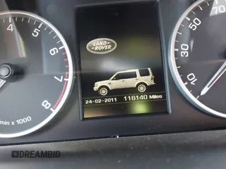 2012 Land Rover LR4 HSE z VIN SALAG2D43CA597757, wystawiony jako IAAI lot #42265010 z przebiegiem 116 140 mil mil oraz . Historia ofert i sprzedaży dostępna na DreamBid. Obrazek 15.
