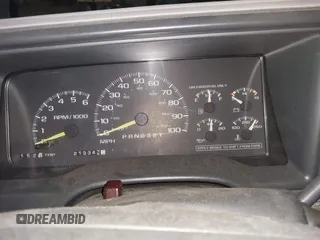1997 Chevrolet Suburban with VIN 3GNGK26R2VG154004, listed as a IAAI auction lot 42255578 with 213,345 mi miles and . Bid and sale history available at DreamBid. Image 7.