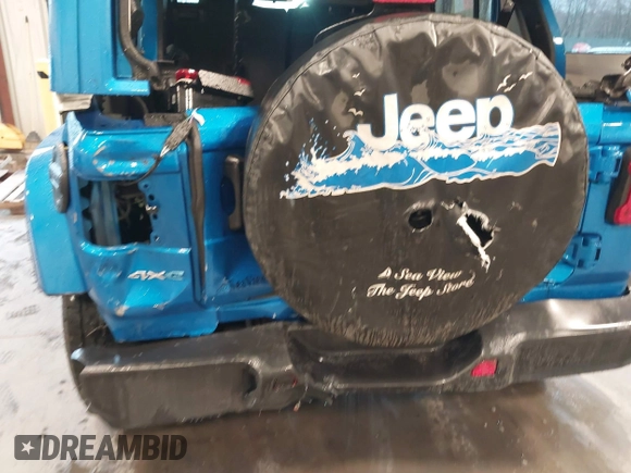 2024 Jeep Wrangler Sahara with VIN 1C4RJXP64RW170976, listed as a IAAI auction lot 41867996 with 4,406 mi miles and . Bid and sale history available at DreamBid. Image 6.