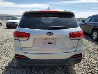 2017 Kia Sorento LX с VIN 5XYPGDA54HG293032, выставлен на аукционе Copart как лот 57272025 с пробегом 113 701 миль миль и Списание • Salvage title. История ставок и продаж доступна на DreamBid. Изображение 6.