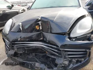 2019 Porsche Cayenne with VIN WP1AA2AY8KDA06172, listed as a IAAI auction lot 41690111 with 80,843 mi miles and . Bid and sale history available at DreamBid. Image 10.