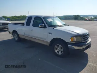 2000 Ford F-150 XL z VIN 1FTRX17W0YNB25467, wystawiony jako IAAI lot #42474329 z przebiegiem Nie podano mil oraz . Historia ofert i sprzedaży dostępna na DreamBid. Obrazek 1.