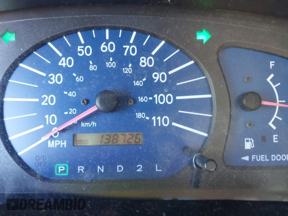 2002 Toyota Sienna CE with VIN 4T3ZF19C52U463405, listed as a IAAI auction lot 41658109 with 138,726 mi miles. Bid and sale history available at carsss.com. Image 7.