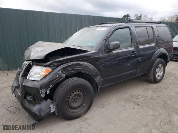2011 Nissan Pathfinder Silver with VIN 5N1AR1NBXBC612701, listed as a Copart auction lot 82555234 with 0 mi miles and Non Repairable. Bid and sale history available at carsss.com. Image 1.