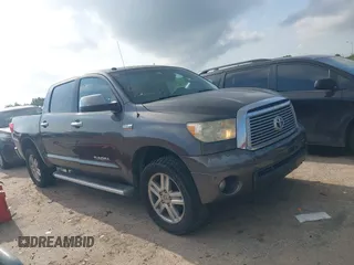 2011 Toyota Tundra Limited z VIN 5TFFY5F16BX107242, wystawiony jako IAAI lot #42079406 z przebiegiem 201 000 mil mil oraz . Historia ofert i sprzedaży dostępna na DreamBid. Obrazek 1.
