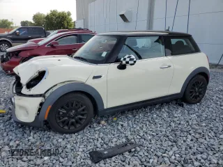 2016 MINI Hardtop with VIN WMWXP5C50GT740166, listed as a Copart auction lot 53832025 with 40,720 mi miles and Salvage Title. Bid and sale history available at DreamBid. Image 1.