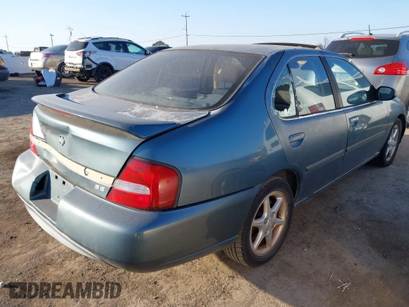 2001 Nissan Altima GXE with VIN 1N4DL01D91C223105, listed as a IAAI auction lot 41447253 with 196,021 mi miles. Bid and sale history available at carsss.com. Image 4.