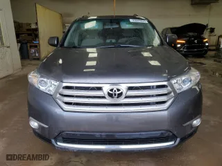 2011 Toyota Highlander with VIN 5TDBK3EH5BS053442, listed as a Copart auction lot 45643355 with 137,043 mi miles and Clean Title. Bid and sale history available at carsss.com. Image 5.