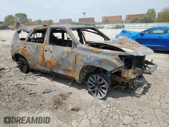 2017 Lexus GX 460 z VIN JTJBM7FX7H5166814, wystawiony jako Copart lot #59491665 z przebiegiem Nie podano mil oraz Nie do naprawy • Non repairable. Historia ofert i sprzedaży dostępna na DreamBid. Obrazek 4.