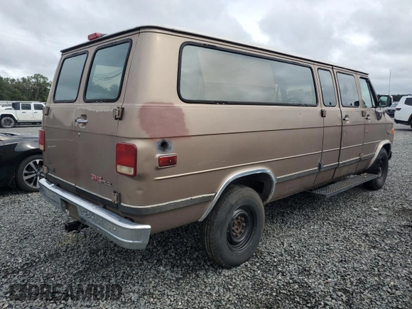 1995 GMC Rally z VIN 1GJGG39K6SF525508, wystawiony jako Copart lot #74144674 z przebiegiem Nie podano mil oraz Szkody całkowita. Historia ofert i sprzedaży dostępna na DreamBid. Obrazek 3.