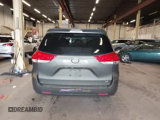 2011 Toyota Sienna LE AAS with VIN 5TDKK3DC1BS073077, listed as a IAAI auction lot 41916750 with 176,822 mi miles. Bid and sale history available at carsss.com. Image 15.