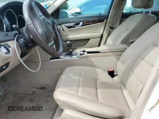 2012 Mercedes-Benz C 300 Sport с VIN WDDGF8BB6CR233512, выставлен на аукционе Copart как лот 60822185 с пробегом 167 011 миль миль и Чистый • Clean title. История ставок и продаж доступна на DreamBid. Изображение 7.