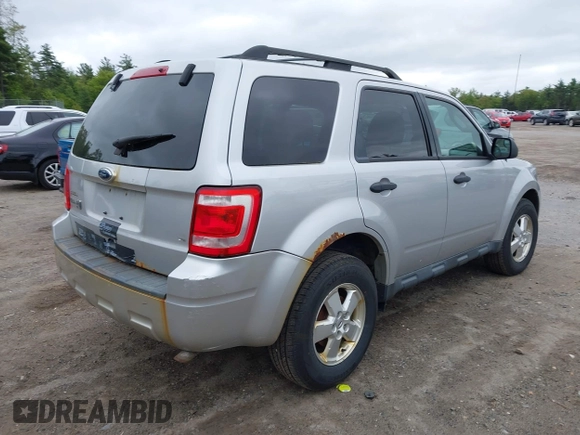 2011 Ford Escape XLT с VIN 1FMCU9D72BKA46722, выставлен на аукционе IAAI как лот 42289141 с пробегом 149 185 миль миль и . История ставок и продаж доступна на DreamBid. Изображение 6.