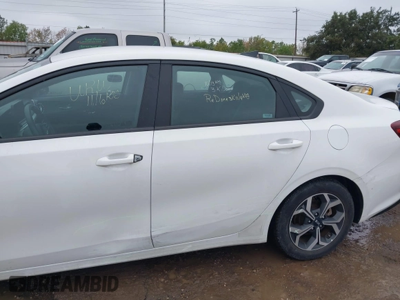 2021 Kia Forte LXS with VIN 3KPF24AD2ME312508, listed as a IAAI auction lot 38094780 with 65,314 mi miles. Bid and sale history available at carsss.com. Image 6.