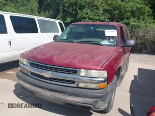 2005 Chevrolet Tahoe LT with VIN 1GNEC13TX5J210767, listed as a IAAI auction lot 42520436 with 528,704 mi miles and . Bid and sale history available at DreamBid. Image 6.