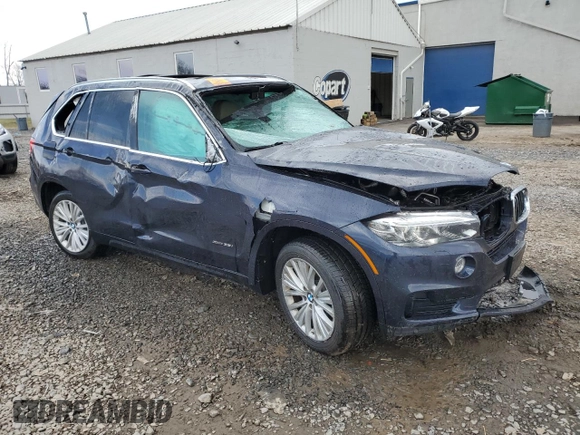 2017 BMW X5 xDrive35i with VIN 5UXKR0C38H0V83335, listed as a Copart auction lot 50345745 with 110,897 mi miles and Salvage Title. Bid and sale history available at carsss.com. Image 4.