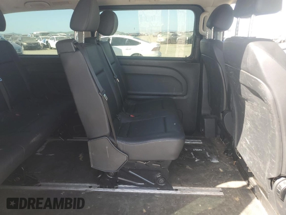 2018 Mercedes-Benz Metris Passenger with VIN WD4PG2EE5J3433510, listed as a Copart auction lot 51702955 with 195,991 mi miles and Clean Title. Bid and sale history available at DreamBid. Image 10.