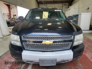2010 Chevrolet Tahoe LT z VIN 1GNUKBE01AR176625, wystawiony jako Copart lot #59802355 z przebiegiem 99 056 mil mil oraz Czysty tytuł • Clean title. Historia ofert i sprzedaży dostępna na DreamBid. Obrazek 5.