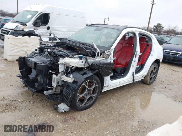 2019 Alfa Romeo Stelvio z VIN ZASPAKAN8K7C38424, wystawiony jako IAAI lot #41476001 z przebiegiem Nie podano mil oraz . Historia ofert i sprzedaży dostępna na DreamBid. Obrazek 6.