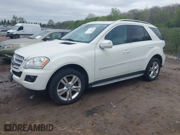 2009 Mercedes-Benz M 350 with VIN 4JGBB86E99A510418, listed as a IAAI auction lot 42200836 with 125,116 mi miles and . Bid and sale history available at carsss.com. Image 2.