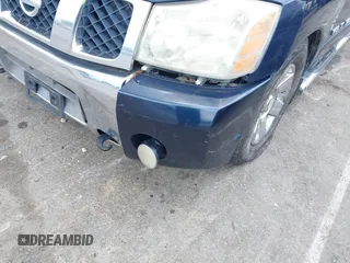 2007 Nissan Titan SE z VIN 1N6BA07B77N214250, wystawiony jako IAAI lot #42514141 z przebiegiem 184 576 mil mil oraz . Historia ofert i sprzedaży dostępna na DreamBid. Obrazek 17.