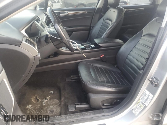 2013 Ford Fusion SE with VIN 3FA6P0HR3DR310633, listed as a Copart auction lot 52946725 with 105,056 mi miles and Salvage title. Bid and sale history available at DreamBid. Image 7.