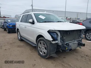 2018 Ford Expedition XLT with VIN 1FMJU1HT3JEA17677, listed as a IAAI auction lot 41349362 with 131,913 mi miles. Bid and sale history available at carsss.com. Image 1.