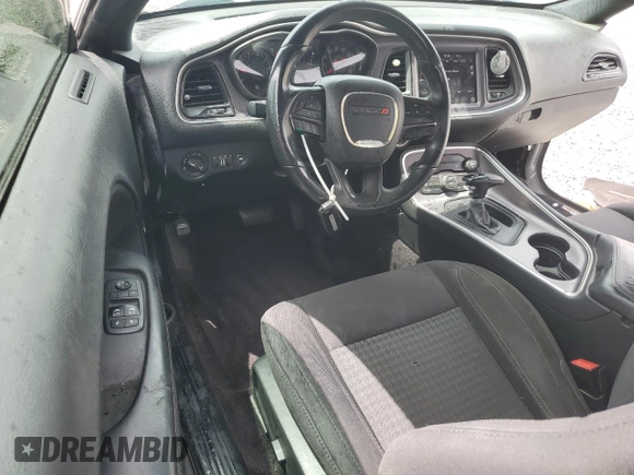2017 Dodge Challenger SXT z VIN 2C3CDZAG4HH616975, wystawiony jako Copart lot #59321655 z przebiegiem 138 353 mil mil oraz Szkoda całkowita • Salvage title. Historia ofert i sprzedaży dostępna na DreamBid. Obrazek 8.