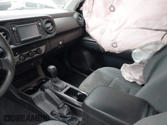 2017 Toyota Tacoma SR z VIN 5TFRX5GN5HX078049, wystawiony jako IAAI lot #42063533 z przebiegiem 256 585 mil mil oraz . Historia ofert i sprzedaży dostępna na DreamBid. Obrazek 5.