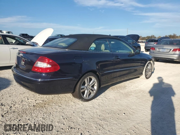 2007 Mercedes-Benz CLK-Class 3.5L with VIN WDBTK56F07F226982, listed as a Copart auction lot 76158714 with 0 mi miles and Salvage Title. Bid and sale history available at carsss.com. Image 3.