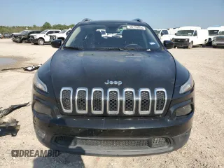 2018 Jeep Cherokee Latitude with VIN 1C4PJLCB1JD537318, listed as a Copart auction lot 50193055 with 90,960 mi miles and Salvage title. Bid and sale history available at DreamBid. Image 5.