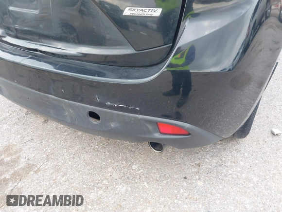 2014 Mazda 3 i Sport with VIN JM1BM1K70E1194298, listed as a IAAI auction lot 42048040 with 232,972 mi miles and . Bid and sale history available at carsss.com. Image 18.
