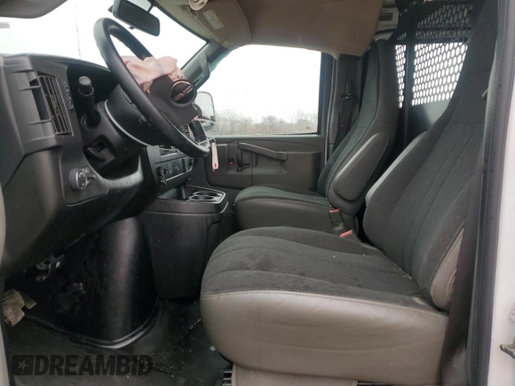 2022 GMC Savana Cargo Van with VIN 1GTW7AFP8N1147653, listed as a Copart auction lot 49812315 with 23,887 mi miles and Salvage Title. Bid and sale history available at carsss.com. Image 7.