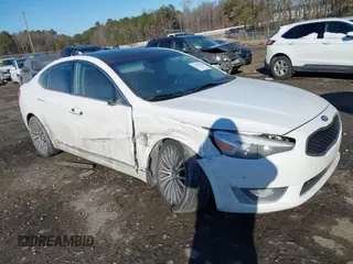 2014 Kia Cadenza Premium with VIN KNALN4D73E5139043, listed as a IAAI auction lot 41395272 with 142,255 mi miles. Bid and sale history available at carsss.com. Image 1.