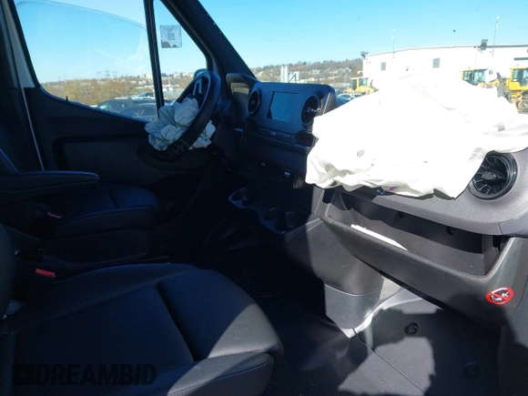 2024 Mercedes-Benz Sprinter Cargo with VIN W1Y4NCHY2RT177333, listed as a IAAI auction lot 40842688 with Not Provided miles. Bid and sale history available at carsss.com. Image 5.