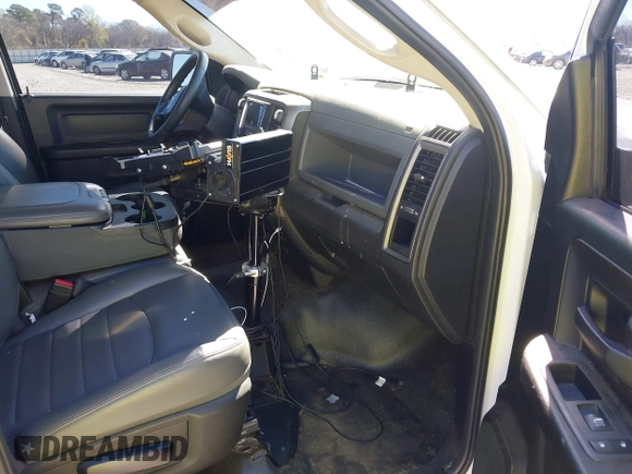 2018 Ram 1500 Express with VIN 1C6RR6FT8JS132373, listed as a IAAI auction lot 41824250 with 196,671 mi miles and . Bid and sale history available at DreamBid. Image 5.