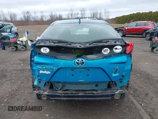 2017 Toyota Prius Plus z VIN JTDKARFP0H3016014, wystawiony jako IAAI lot #41797703 z przebiegiem 80 657 mil mil oraz . Historia ofert i sprzedaży dostępna na DreamBid. Obrazek 17.