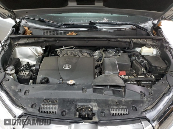 2018 Toyota Highlander SE with VIN 5TDJZRFHXJS846274, listed as a Copart auction lot 58130425 with 123,439 mi miles and Clean title. Bid and sale history available at DreamBid. Image 12.