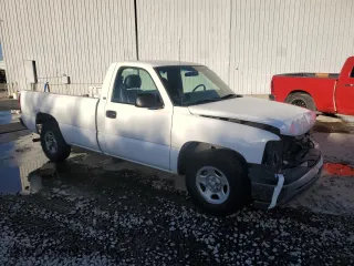 2002 Chevrolet Silverado 1500 with VIN 1GCEC14X22Z211712, listed as a Copart auction lot 42213335 with 180,836 mi miles and Salvage Title. Bid and sale history available at carsss.com. Image 4.