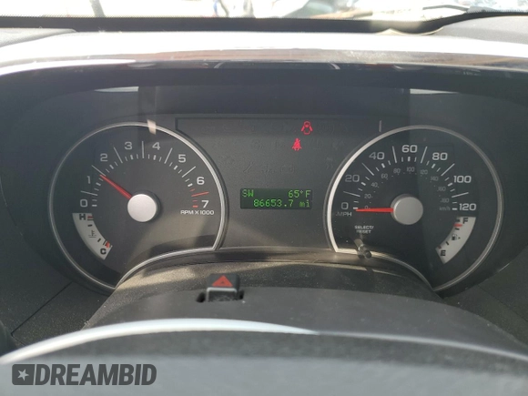 2010 Ford Explorer XLT z VIN 1FMEU7DE8AUA91159, wystawiony jako Copart lot #58913105 z przebiegiem 86 653 mil mil oraz Szkoda całkowita • Salvage title. Historia ofert i sprzedaży dostępna na DreamBid. Obrazek 9.