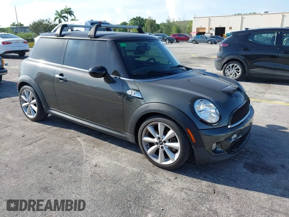 2012 MINI Hardtop S с VIN WMWSV3C58CTY17722, выставлен на аукционе IAAI как лот 42698588 с пробегом 98 511 миль миль и . История ставок и продаж доступна на DreamBid. Изображение 1.