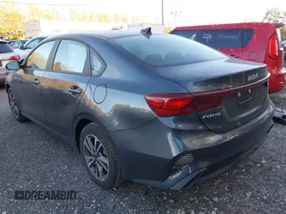 2024 Kia Forte LXS with VIN 3KPF24AD0RE806826, listed as a IAAI auction lot 41265049 with 3,687 mi miles. Bid and sale history available at carsss.com. Image 3.