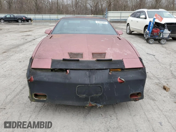 1989 Pontiac Firebird z VIN 1G2FW2181KL244335, wystawiony jako Copart lot #51469365 z przebiegiem 150 615 mil mil oraz Czysty tytuł • Clean title. Historia ofert i sprzedaży dostępna na DreamBid. Obrazek 5.